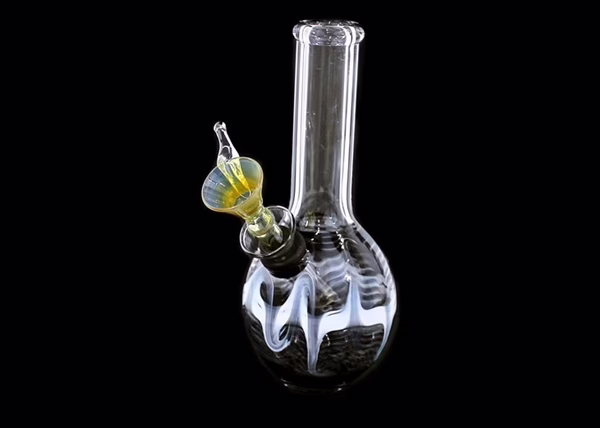 6" Egg Bottom US Made Water Pipe