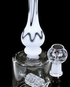 9.5" 14mm Cage Perk Swirl Art Water Pipe