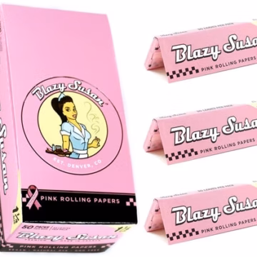 Blazy Susan Premium Pink Rolling Papers - 1 1-4
