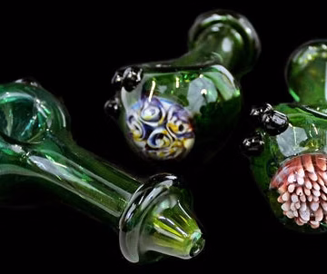 4ct 4" Flower Head Art Marble Rim Hand Pipe