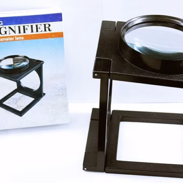 BUY 1 GET 1 FREE Folding Magnifier 110mm Magnifying Glass