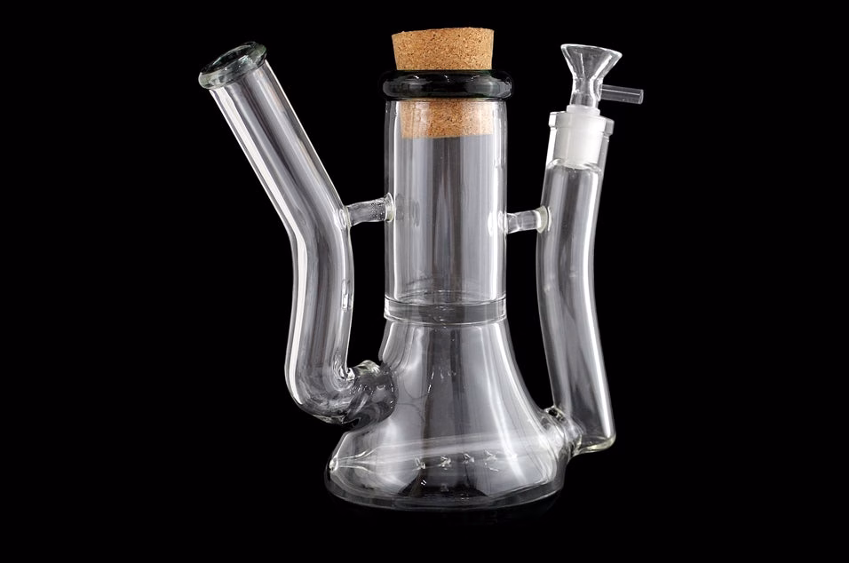 8" Inline Kettle Beaker Water Pipe with Built in Cork Stash