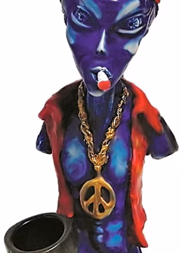 Pichincha Hand Crafted Medium Hand Pipe - Rasta Alien