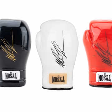Mike Tyson 2.0 Boxing Glove Hand Pipe