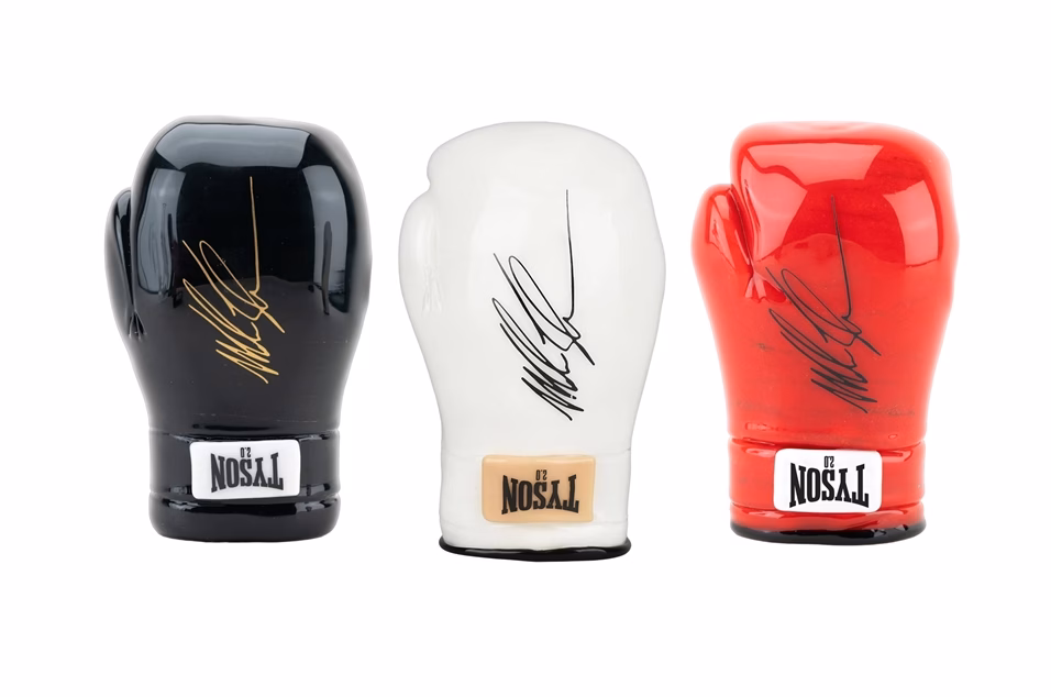 Mike Tyson 2.0 Boxing Glove Hand Pipe