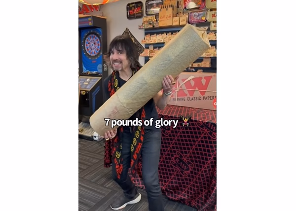 RAW Classic 37-Inch GOAT Pack Rolling Papers